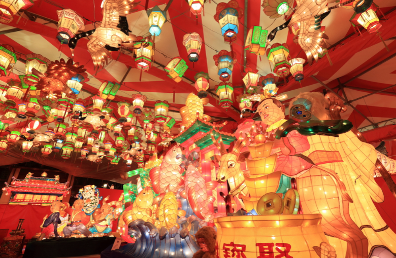 Không khí hân hoan những ngày cận Tết khắp châu Á